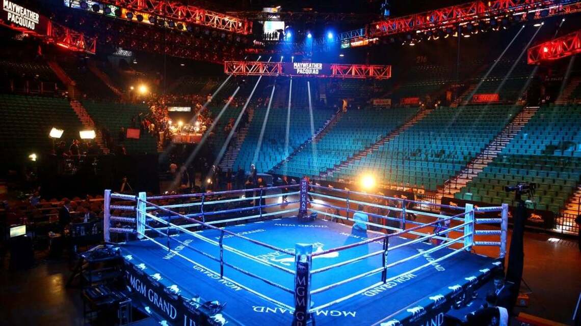 Chantelle Cameron jolts Mikaela Mayer, unifies super welterweight titles