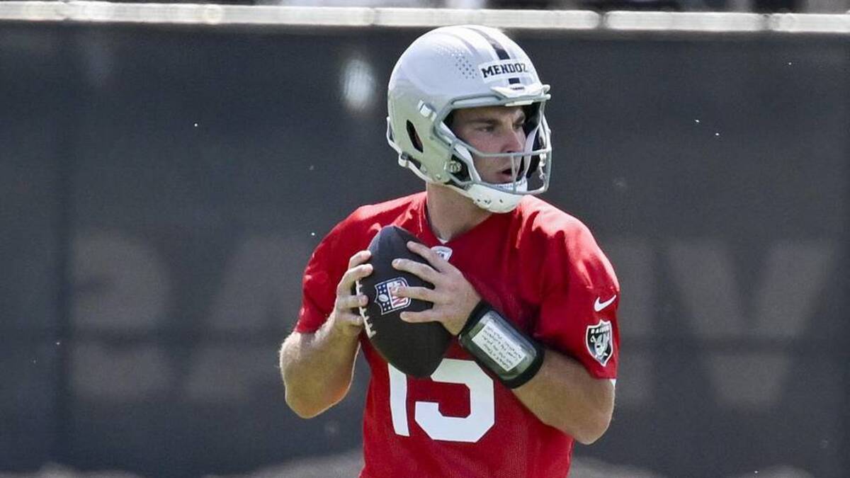  Jun 3, 2026; Henderson, NV, USA; Las Vegas Raiders quarterback Fernando Mendoza (15) runs a drill during organized team activities at Intermountain Health Performance Center. Mandatory Credit: Candice Ward-Imagn Images | Candice Ward-Imagn Images 