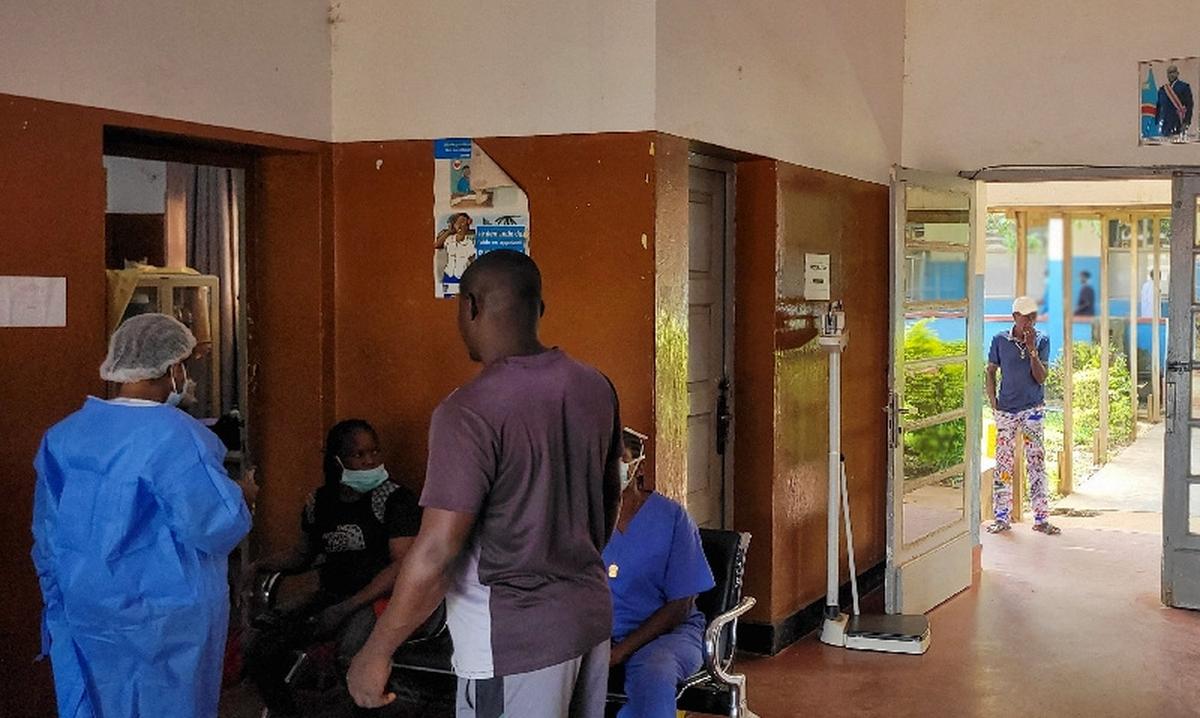 People at Bunia General Referral Hospital following confirmation of an Ebola outbreak involving the Bundibugyo strain in Bunia, Ituri province, Democratic Republic of Congo, May 16, 2026. Picture taken with a mobile phone. REUTERS/Victoire Mukenge