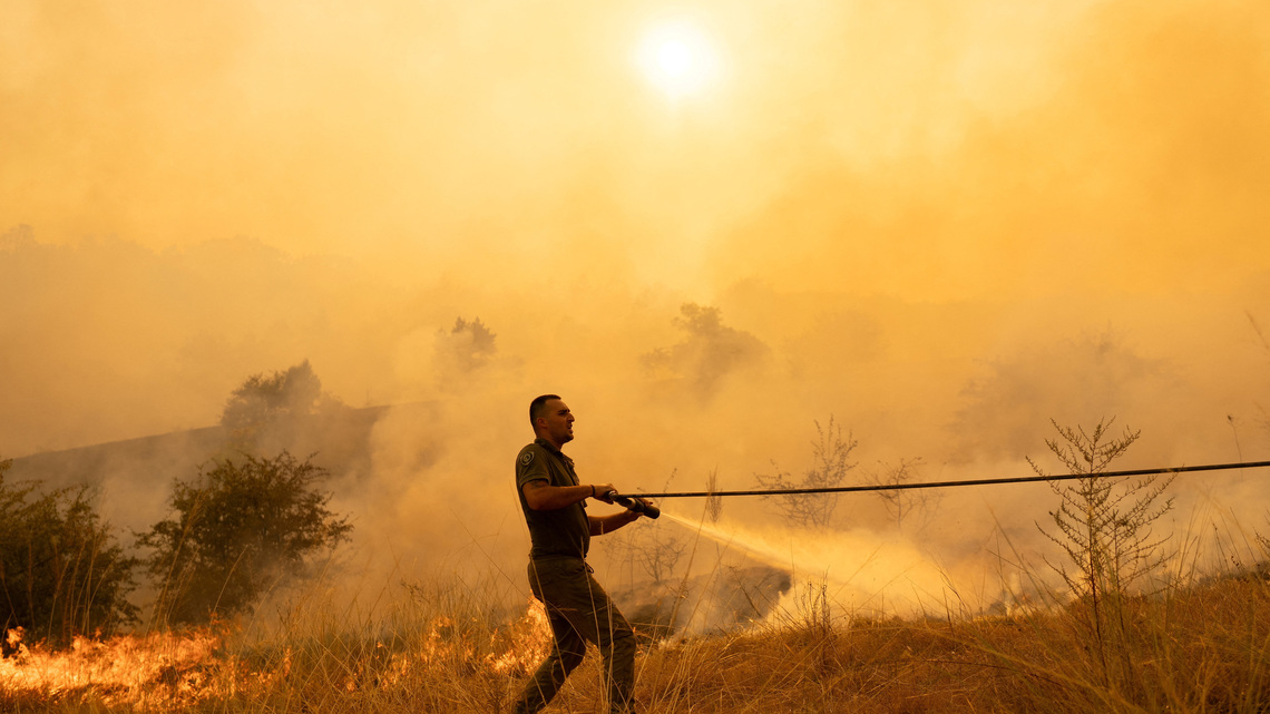 EU sends helicopters, firefighters to Serbia to tackle wildfires