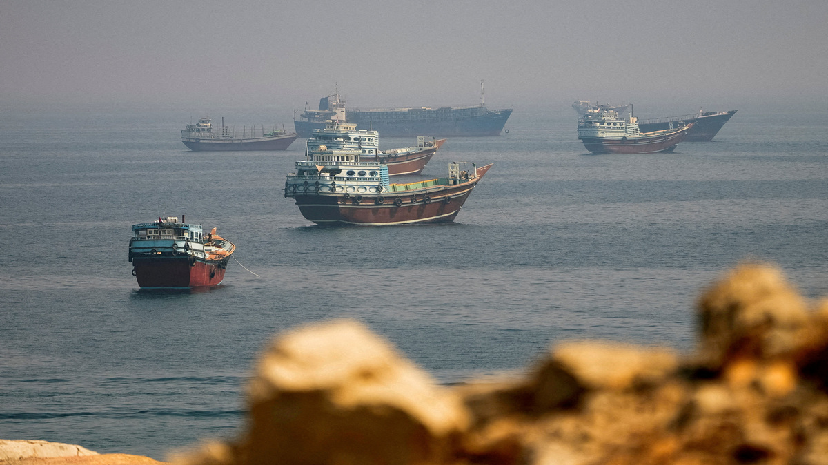 Middle East Oil Exports Surge in September Following Increase in Saudi Shipments