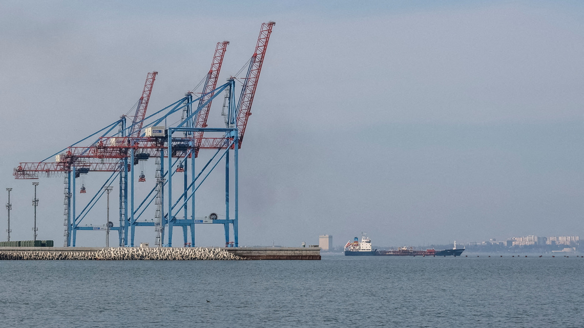 Exclusive-Russian grain lobby says Kyiv's attacks threaten Black Sea exports, global food security 