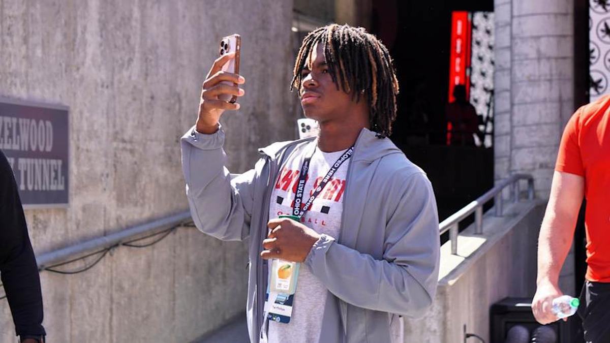  Tai Phillips, Cape Fear running back, soaks up the atmosphere of the game between the Ohio State Buckeyes and Texas Longhorns at Ohio Stadium on Aug. 30, 2025. | Lori Schmidt / Columbus Dispatch / USA TODAY NETWORK via Imagn Images 