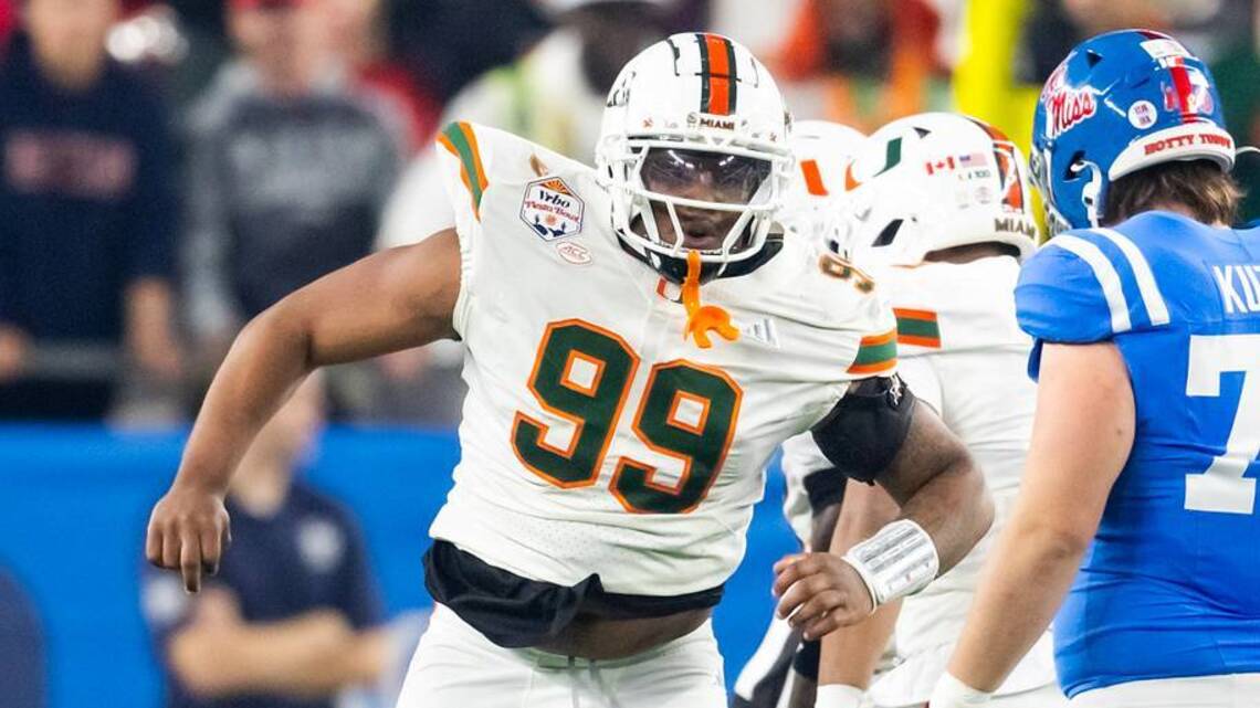 Projected First Rounder Leaves Field With Upper Body Injury at Wake Forest