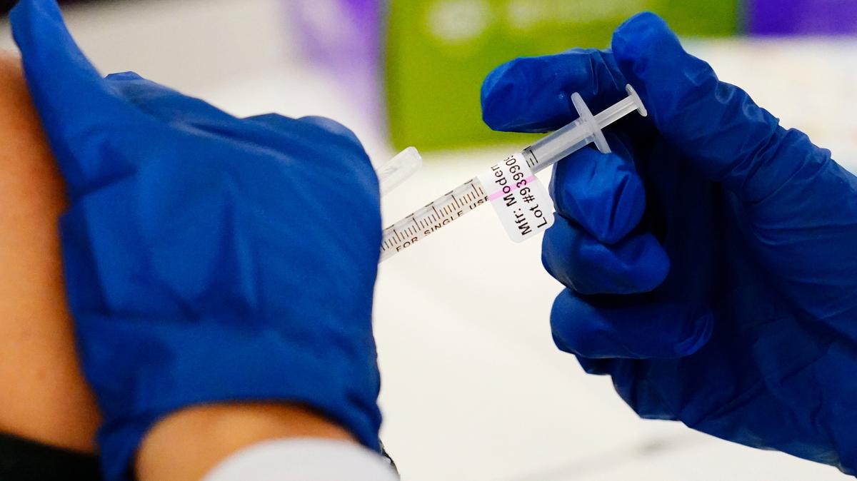 El viernes, la Florida cambió de decisión sobre las vacunas contra el COVID para los niños más pequeños del estado.