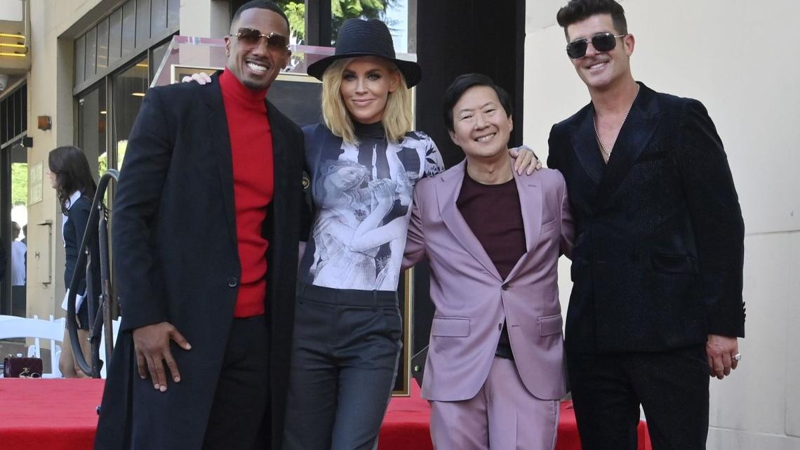 Look: High Voltage gets the boot on 'The Masked Singer' 