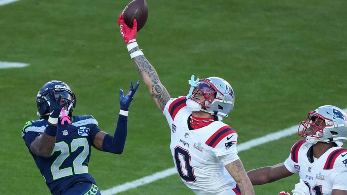  Feb 8, 2026; Santa Clara, CA, USA; New England Patriots cornerback Christian Gonzalez (0) breaks up a pass intended for Seattle Seahawks wide receiver Rashid Shaheed (22) in the first half in Super Bowl LX at Levi's Stadium. Mandatory Credit: Kirby Lee-Imagn Images | Kirby Lee-Imagn Images 