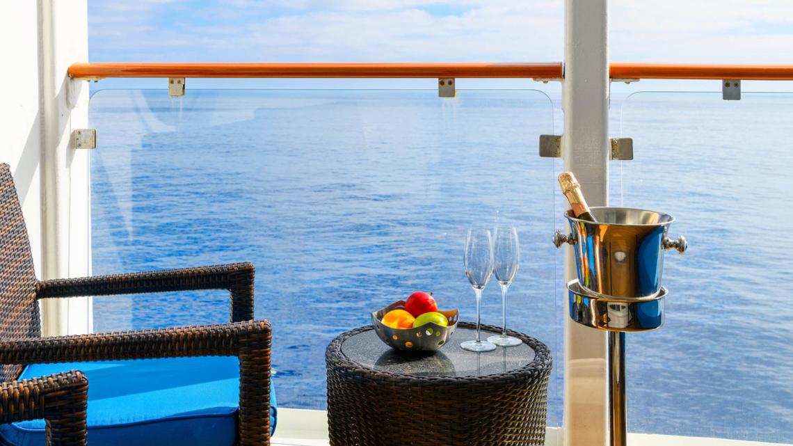 How to get alcohol in your room on a cruise ship 