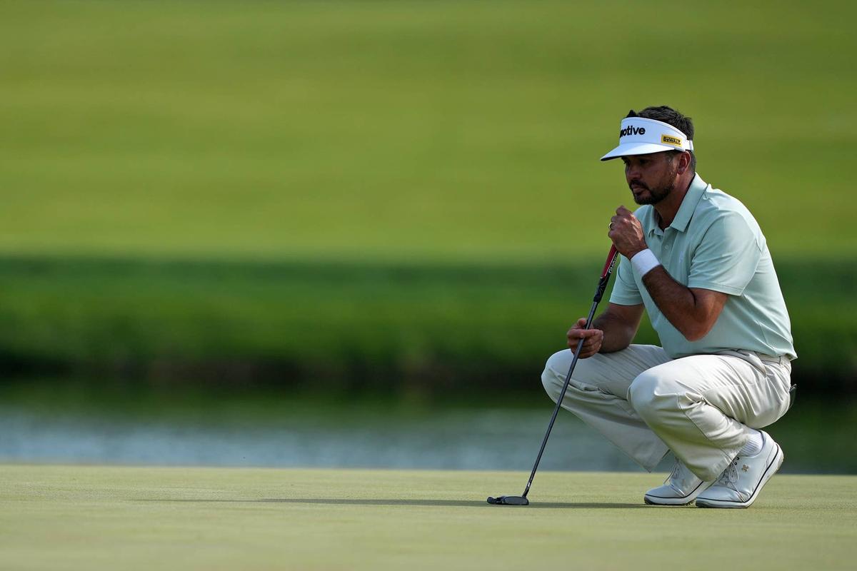  May 16, 2026; Newtown Square, Pennsylvania, USA; Jason Day prepares to putt on the 17th green during the third round of the PGA Championship golf tournament. Mandatory Credit: James Lang-Imagn Images