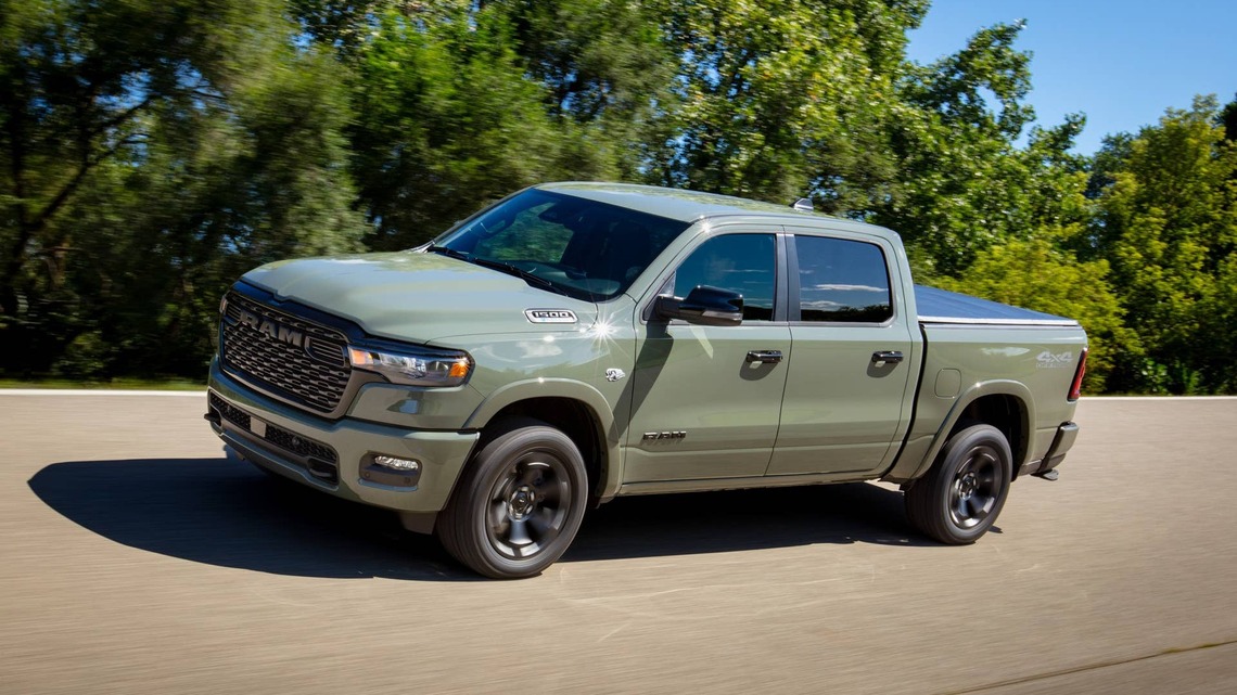 2026 Ram 1500 3.0 Hurricane vs. 5.7 HEMI V8: Which One Is More Fuel Efficient? We Find Out. 