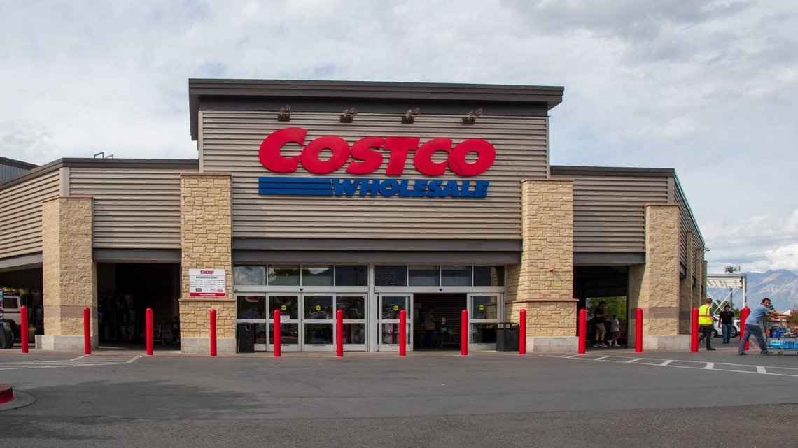 Costco Is Selling 'Very Comfortable' Hiking Shoes That Are Perfect for Picturesque Fall Hikes With Your Dog 