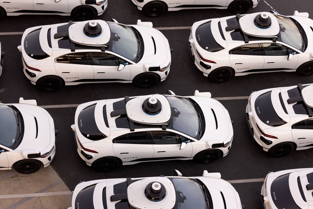  Waymo SUVs