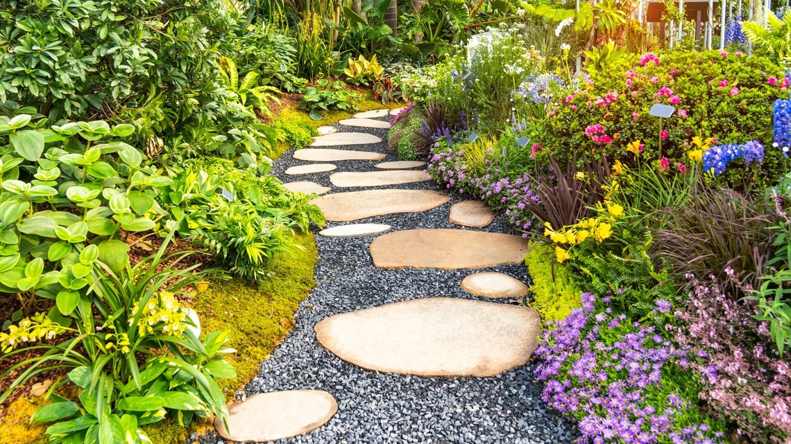 This DIY Whimsical Garden Path Looks Straight Out of a Fairy Tale