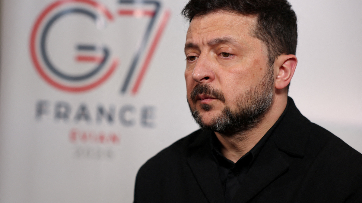 Ukraine's President Volodymyr Zelenskiy attends a video conference interview with Alessandra Galloni, Reuters Editor-in-Chief, during the G7 summit in Evian-les-Bains, France, June 16, 2026.  REUTERS/Denis Balibouse