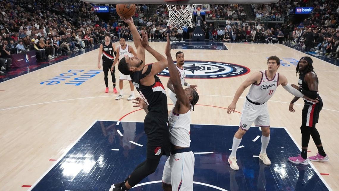 Clippers, Trail Blazers duke it out for No. 8 seed 