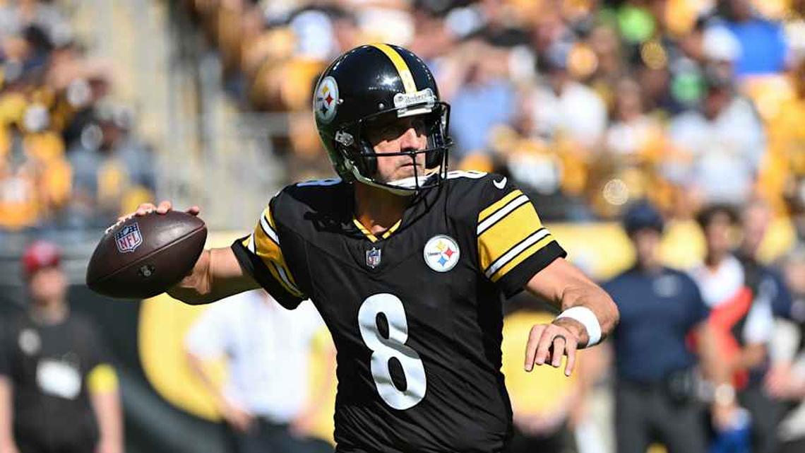  Sep 14, 2025; Pittsburgh, Pennsylvania, USA; Pittsburgh Steelers quarterback Aaron Rodgers (8) throws a pass against the Seattle Seahawks during the second half at Acrisure Stadium. Mandatory Credit: Barry Reeger-Imagn Images | Barry Reeger-Imagn Images 