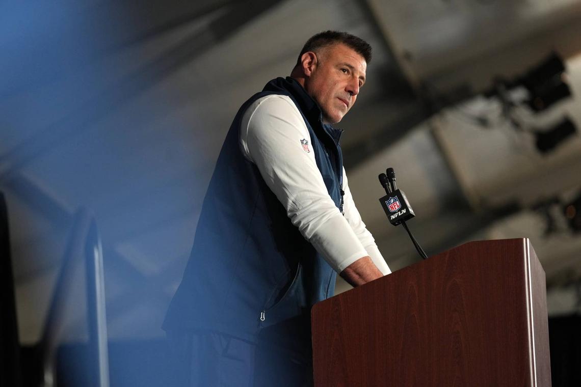  Feb 4, 2026; Santa Clara, CA, USA; New England Patriots head coach Mike Vrabel speaks to the media at the Santa Clara Marriott. Mandatory Credit: Cary Edmondson-Imagn Images 