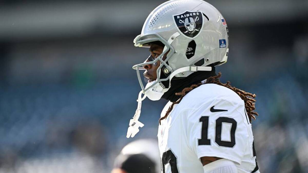  Dec 14, 2025; Philadelphia, Pennsylvania, USA; Las Vegas Raiders wide receiver Dont'E Thornton Jr. (10) looks on before the game against the Philadelphia Eagles at Lincoln Financial Field. Mandatory Credit: Eric Hartline-Imagn Images | Eric Hartline-Imagn Images 