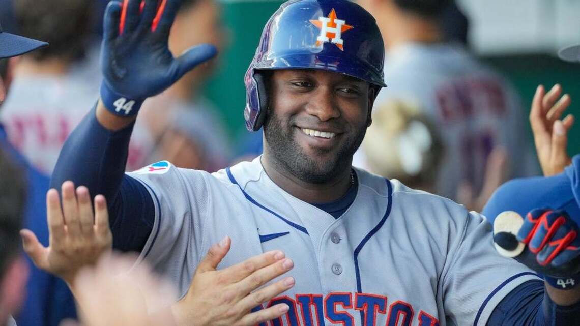 Yordan Alvarez has historic night as Astros outlast Royals