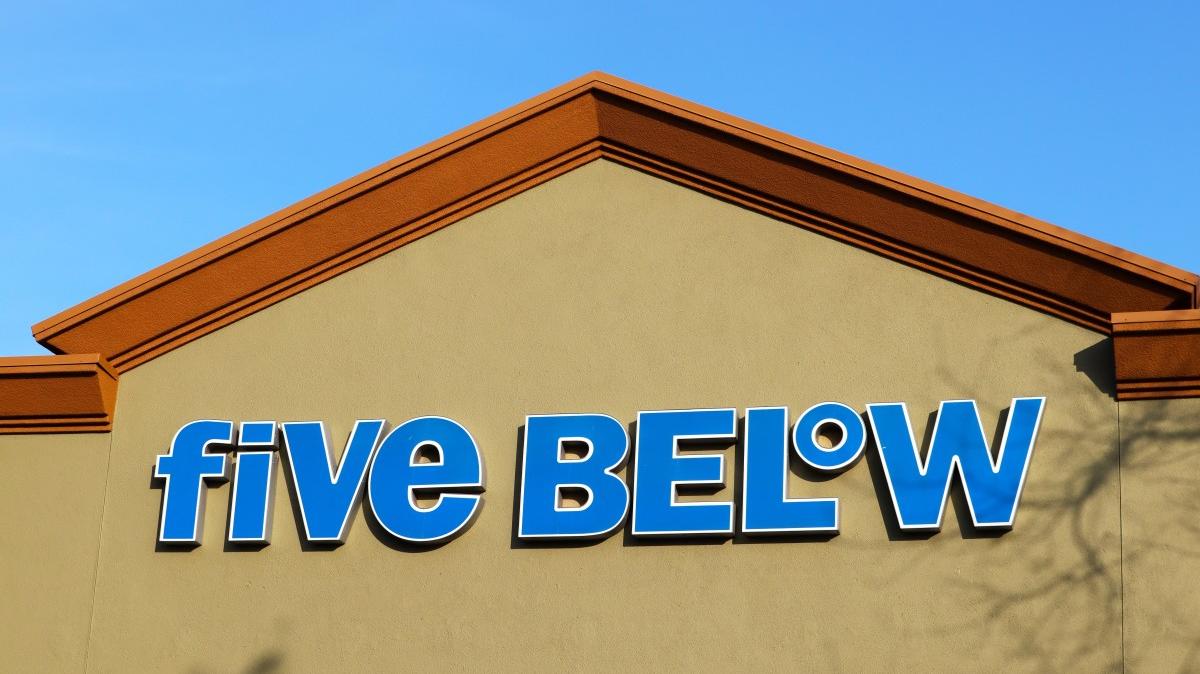 five below storefront.