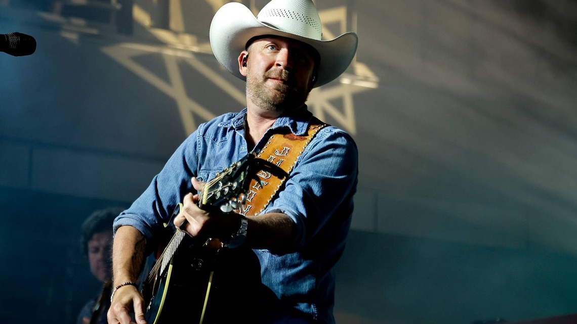 No. 1 Country Music Hitmaker Addresses Concerns About His Appearance, Reveals Cancer Scare 