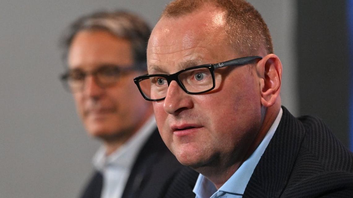 Maple Leafs fire GM Brad Treliving