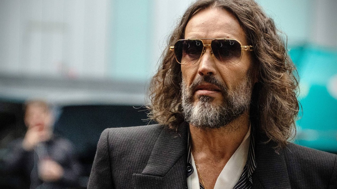 Russell Brand Takes Stand in High-Profile Sexual Assault Court Case, Reveals He Was Unable to Convince Anyone to Testify on His Behalf 