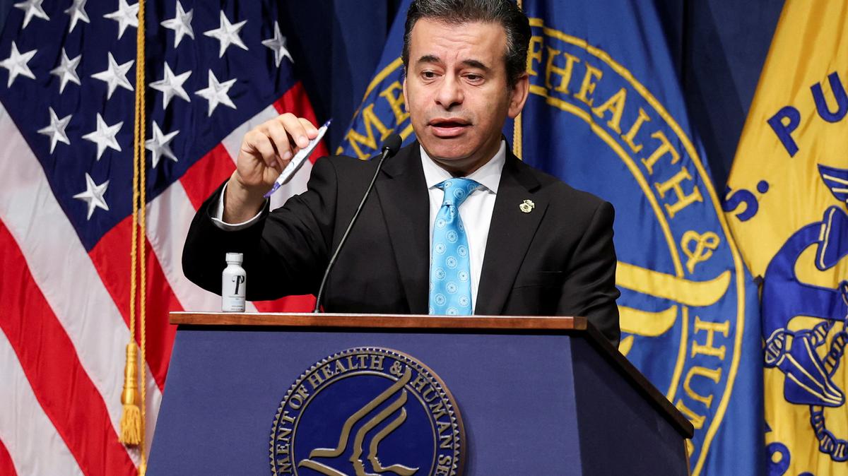 U.S. Food and Drug Administration Commissioner Dr. Marty Makary, speaks during a press conference as new actions on the opioid 7-OH compound are announced, at the Department of Health and Human Services in Washington, D.C., July 29, 2025. REUTERS/Jonathan Ernst