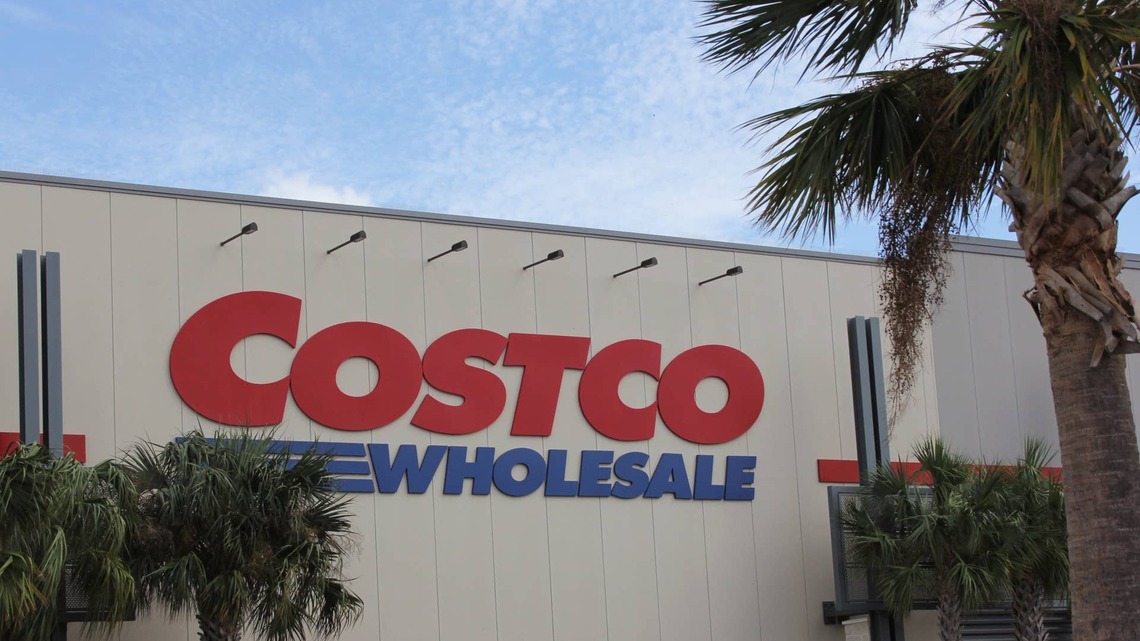 These 'Incredibly Soft' Leggings at Costco Make Dog Walks Stylish and Comfortable 