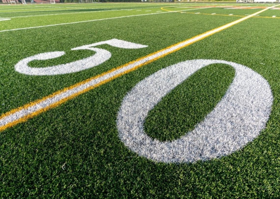  SEALANDSKYPHOTO // Shutterstock 