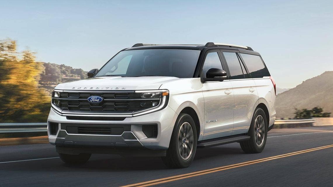 The 2026 Ford Expedition MAX Platinum Estimated Lease Becomes More Attractive After Dealer Discounts 