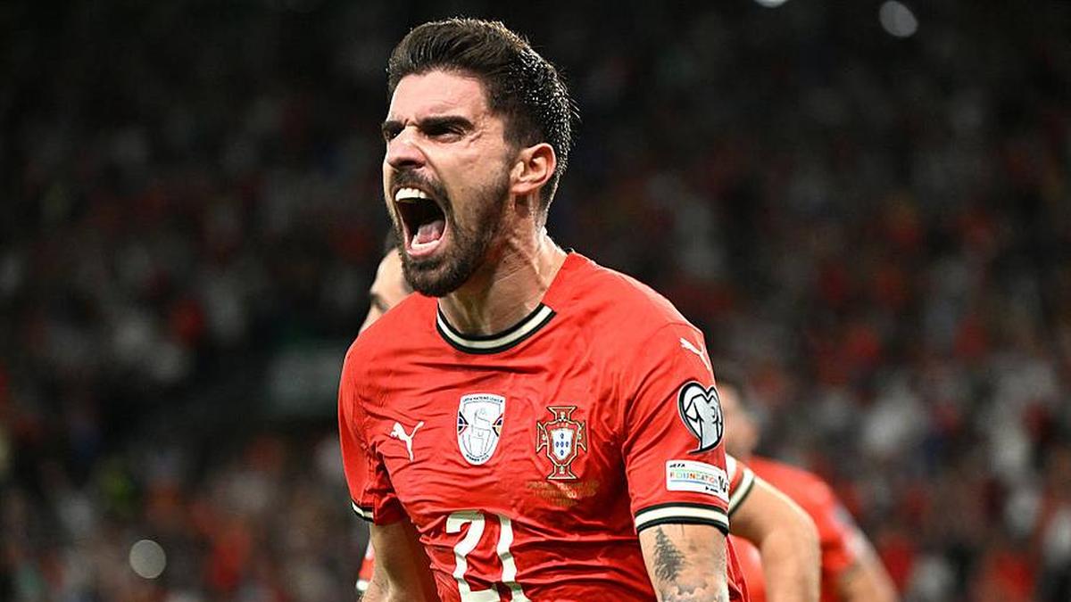  Rúben Neves took over the No. 21 shirt following Diogo Jota's tragic death. | Zed Jameson/PA Images/Getty Images 