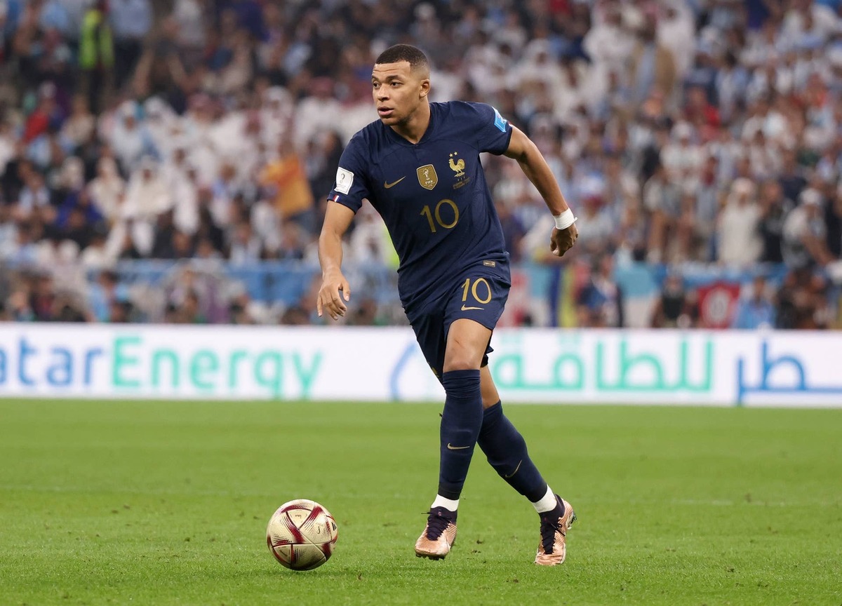  LUSAIL CITY, QATAR - DECEMBER 18: Kylian Mbappe of France during the FIFA World Cup Qatar 2022 Final match between Argentina and France at Lusail Stadium on December 18, 2022 in Lusail City, Qatar. (Photo by Jean Catuffe/Getty Images) 