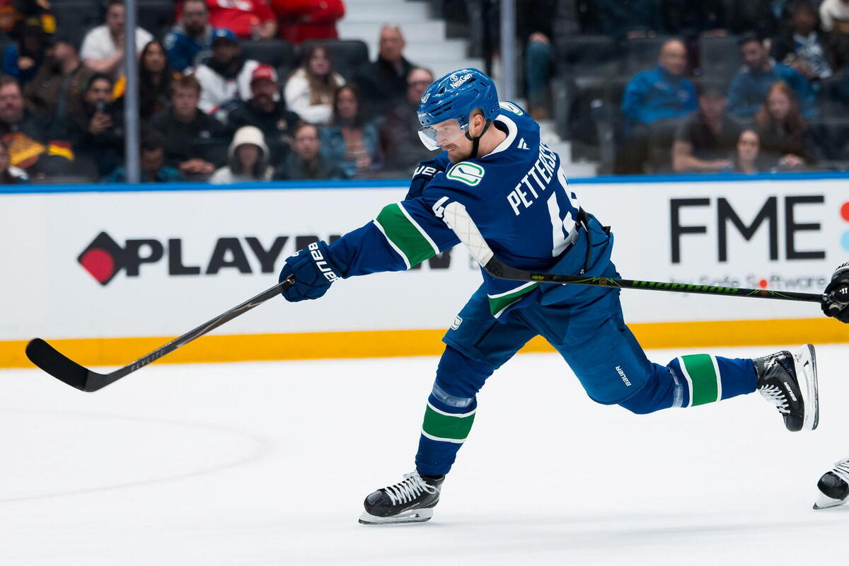  Canucks Should Trade Elias Pettersson ASAP After Carlsson Offer Sheet And Nurse Trade 