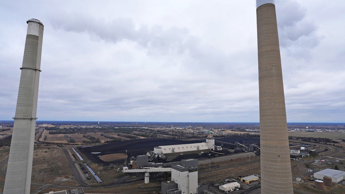 The Sherco coal plant, shown in 2023 in Becker, Minnesota. (Anthony Souffle/The Minnesota Star Tribune/TNS)