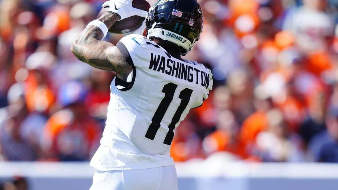 Patriots back on the road, looking to lock up potent Jaguars