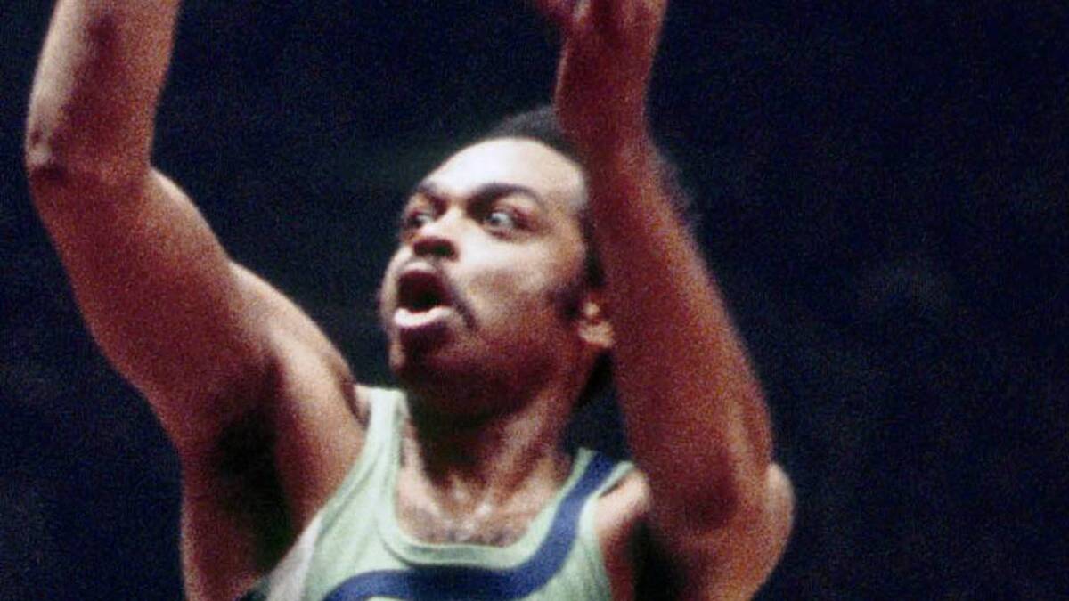  Feb. 9, 1971; New York, NY, USA; FILE PHOTO; Atlanta Hawks guard Walt Hazzard (42), also known as Mahdi Abdul-Rahman in action against the New York Knicks at Madison Square Garden. Mandatory Credit: Manny Rubio-USA TODAY Sports | IMAGN IMAGES via Reuters Connect 
