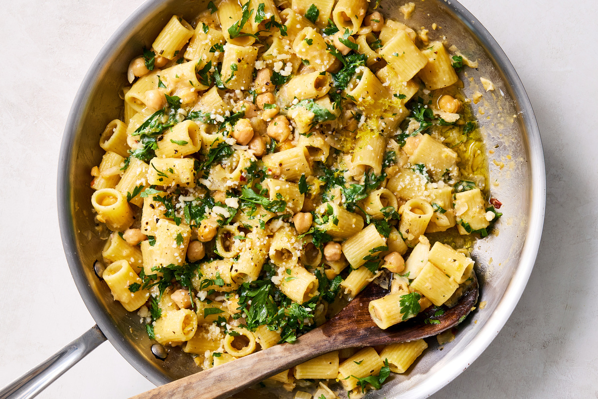 Lemony Pasta with Chickpeas and Parsley. Food Stylist: Simon Andrews. (Rachel Vanni/The New York Times)