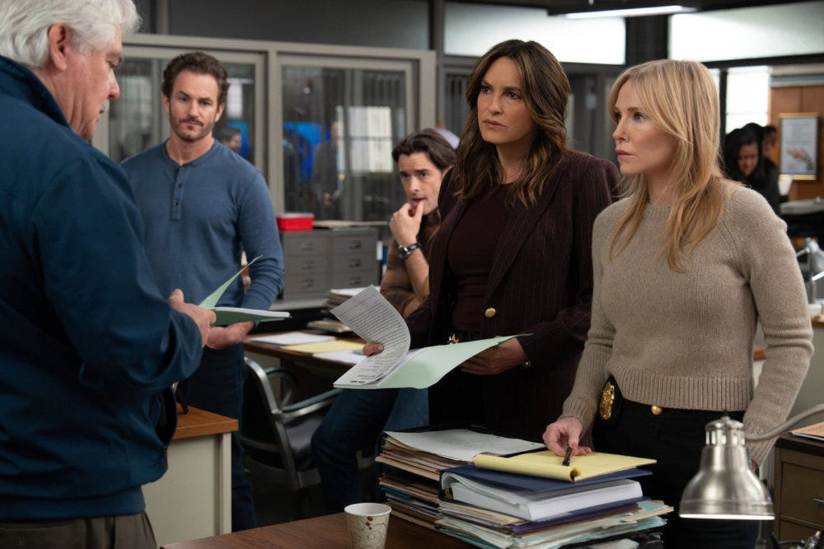 'Law & Order: SVU' star Kelli Giddish reveals how Mariska Hargitay ...