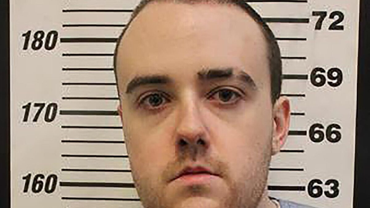Convicted Killer at Large After Escaping From Prison by Slipping Through Fence