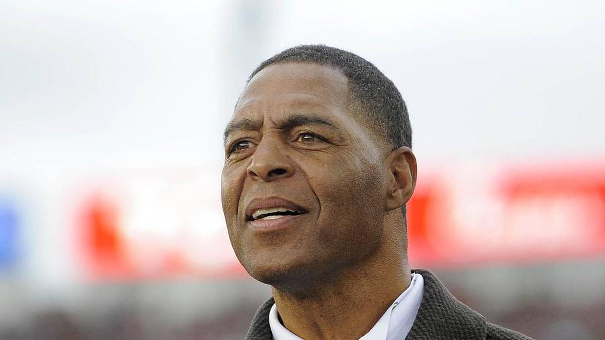  January 2, 2017; Pasadena, CA, USA; Former Southern California Trojans player Marcus Allen in attendance watches game action against the Penn State Nittany Lions during the first half of the 2017 Rose Bowl game at the Rose Bowl. Mandatory Credit: Gary A. Vasquez-Imagn Images | Gary A. Vasquez-Imagn Images 
