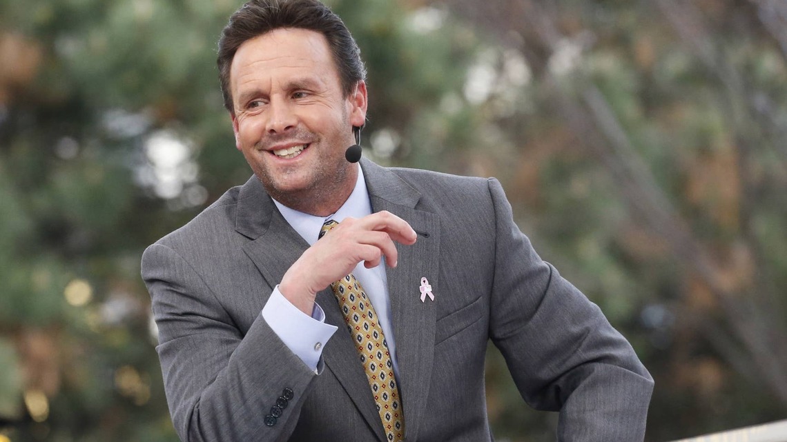 Fans Share Disappointment Over Karl Ravech's Departure Amid LLWS Coverage 