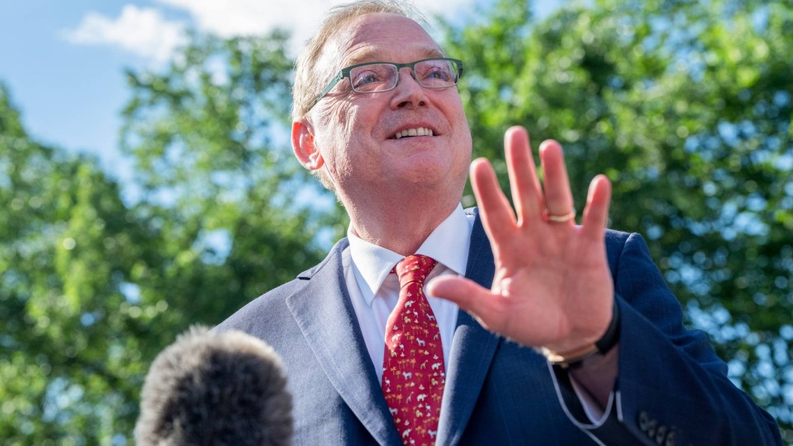 Trump adviser Kevin Hassett says May jobs report shows labor market 'hitting on all cylinders' 