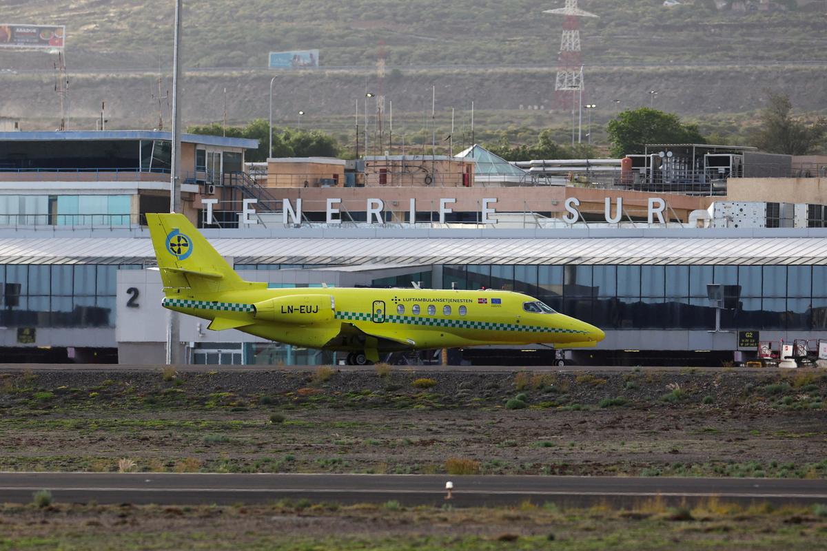 An air ambulance arrives at Tenerife Sud airport, Canary Islands, Spain, where the cruise ship MV Hondius hit by a deadly hantavirus outbreak is expected to arrive, May 9, 2026. REUTERS/Pedro Nunes