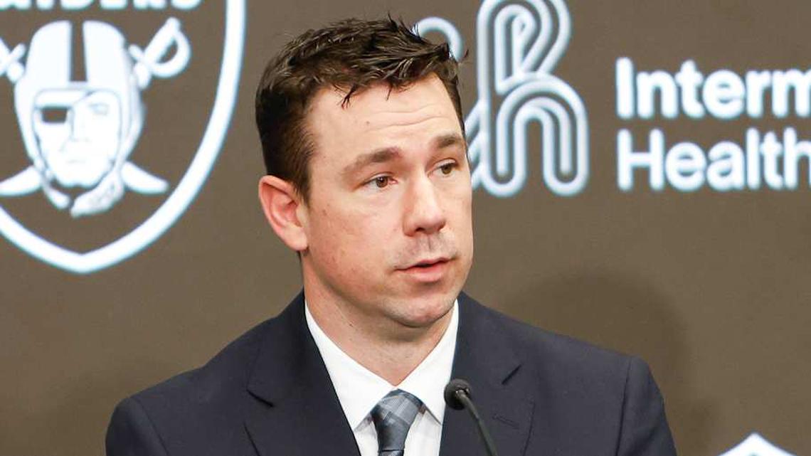  Raiders head coach Klint Kubiak | Darrell Craig Harris, On SI 