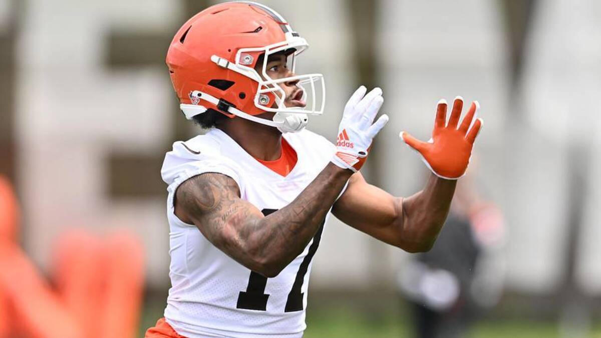  Cleveland Browns wide receiver KC Concepcion (17) during rookie minicamp at CrossCountry Mortgage Campus. Mandatory Credit: Ken Blaze-Imagn Images | Ken Blaze-Imagn Images 