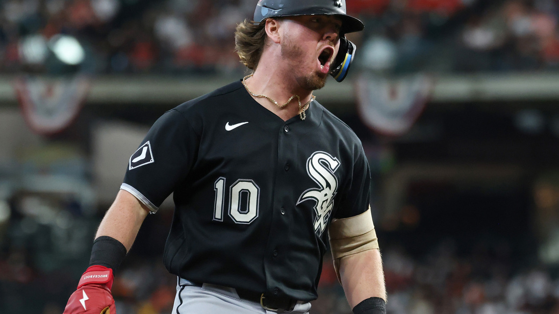 Commentary | One city, two teams and plenty of emotions after White Sox and Cubs split wild-card series