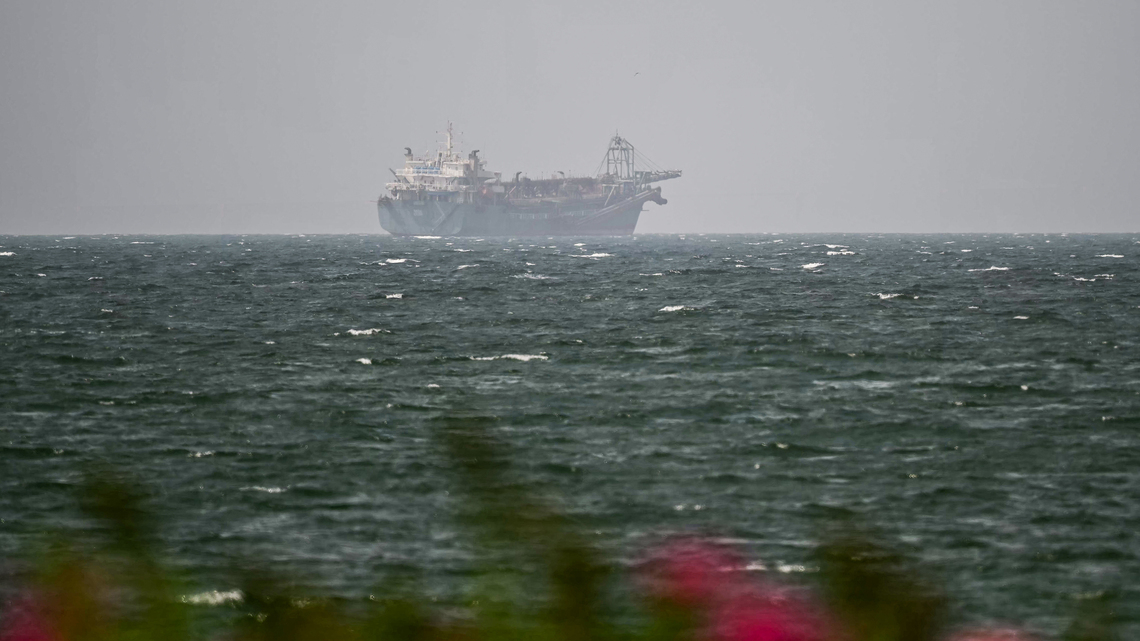 Iran says agreement on Hormuz shipping reached with Oman 