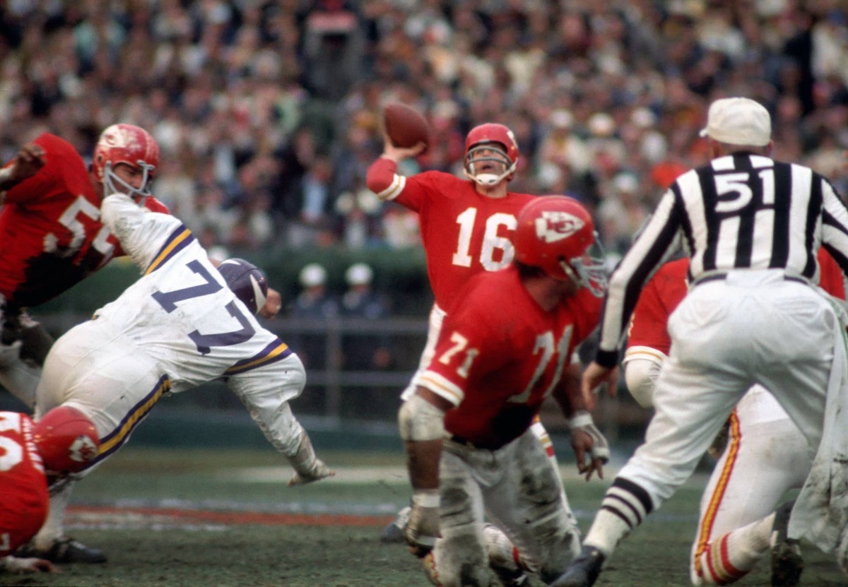  Kansas City Chiefs quarterback Len Dawson in action against the Minnesota Vikings during Super Bowl IV at Tulane Stadium. Tony Tomsic-USA TODAY NETWORK