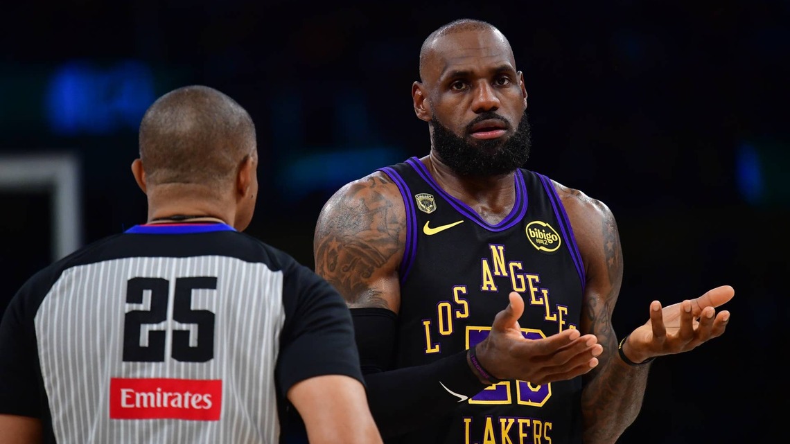 LeBron James Responds to Lakers' Parting Message 